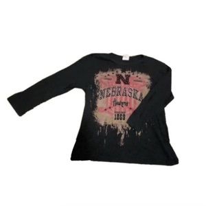 cute Nebraska form fitting half sleeve top